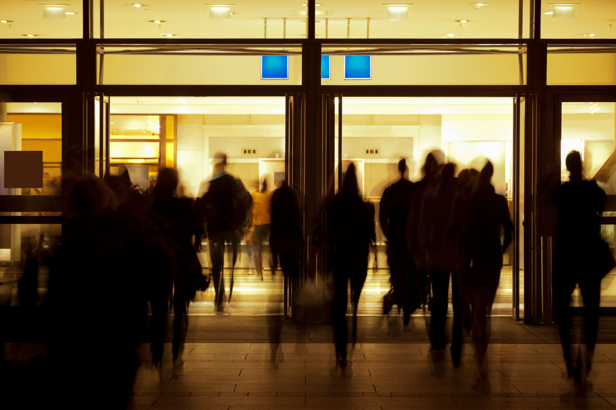 Cover image 2 for Turn your Omnichannel Vision Into a Reality With the Full View
