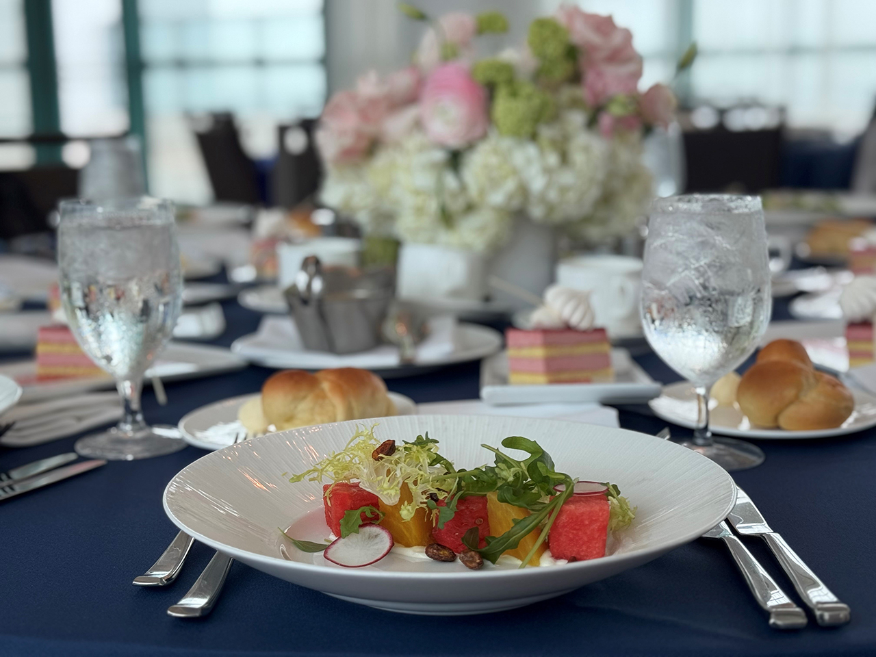 Dinner plate setting 