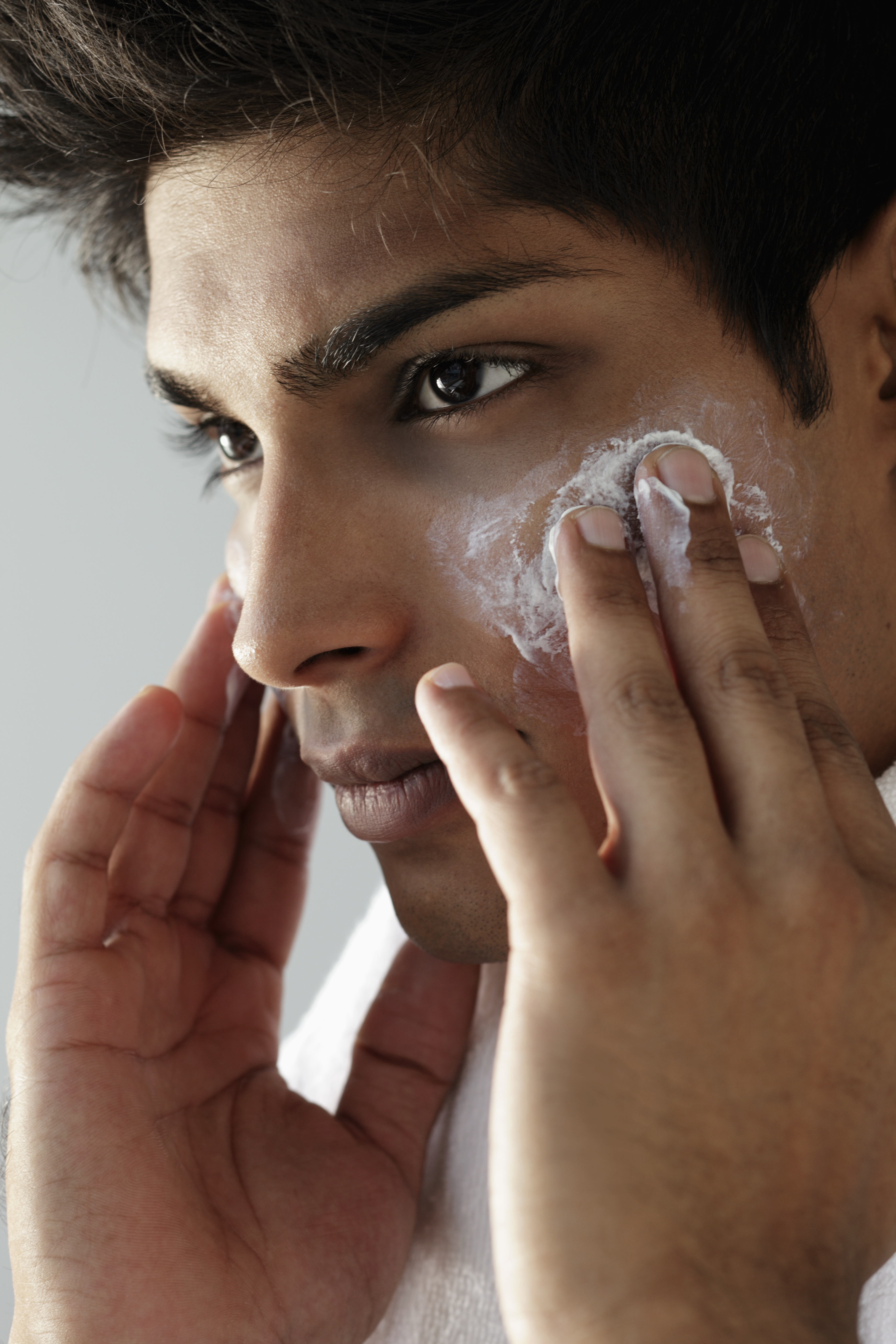 Cover image 1 for Men’s Grooming Market Surges: Key Trends You Need to Know