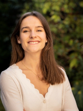 agathe headshot