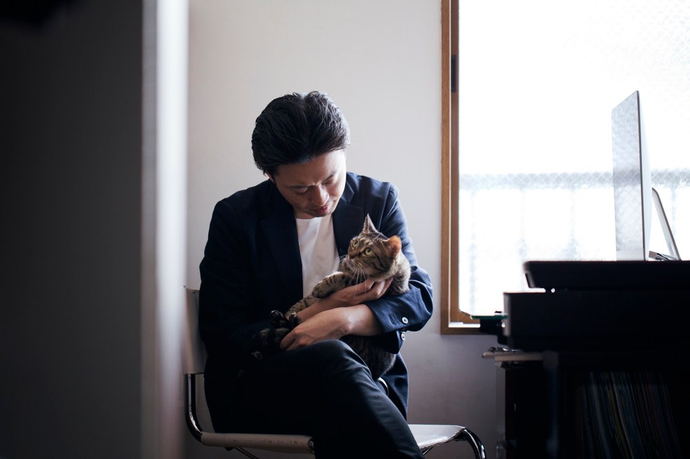 Hero image for Mastering the digital shelf: How e-commerce insights help pet manufacturers