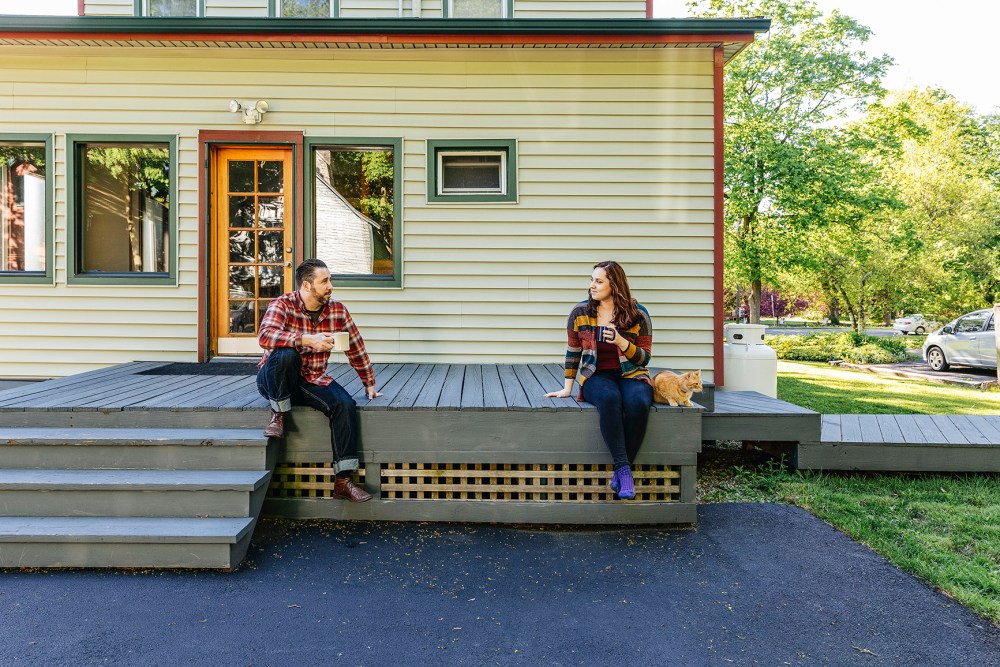 Father and adult daughter social distancing