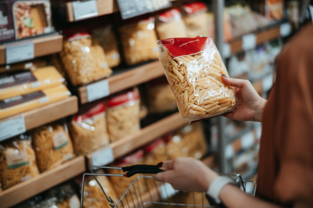 Hero image for FMCG distribution strategy: Unlocking 10% incremental market share opportunity through efficient distribution growth