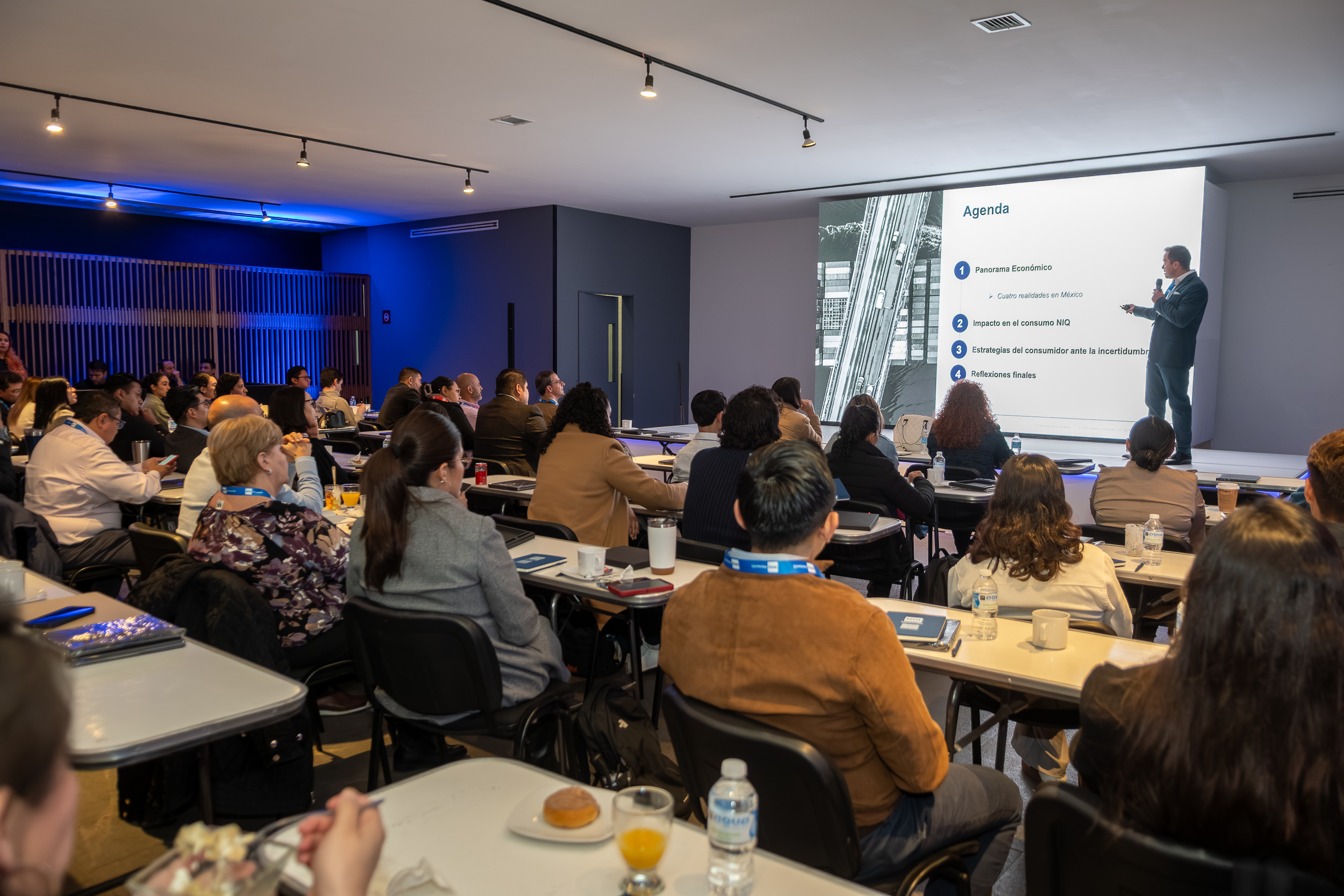 Imagen dentro del contenido 14 de Evento SMB MX- De datos a decisiones