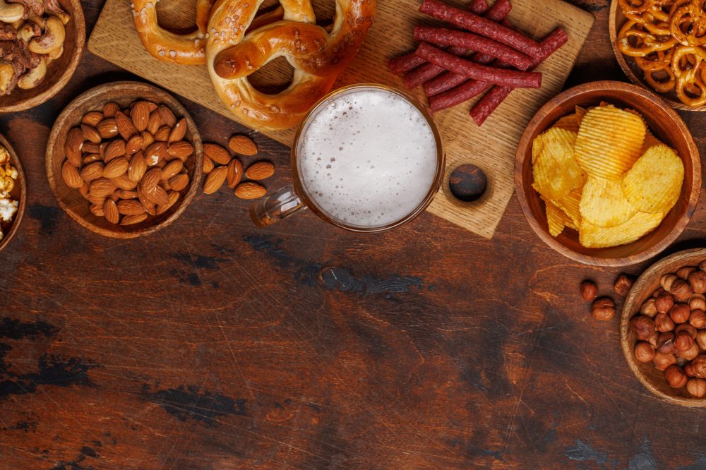 Hero image for Snacking in Pubs 2025 Spotlight Report