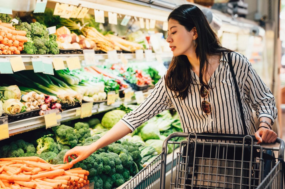 women in retail
