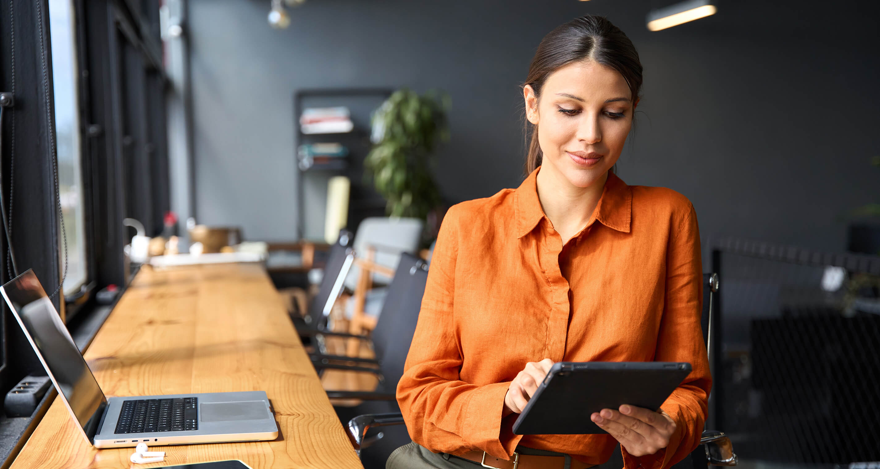 Cover image 9 for CMO Outlook: Guide to 2026